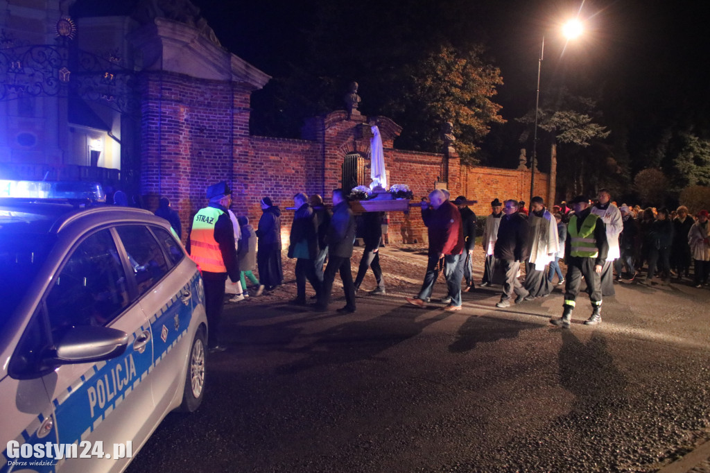 Ostatni w tym roku procesja fatimska ulicami Gostynia