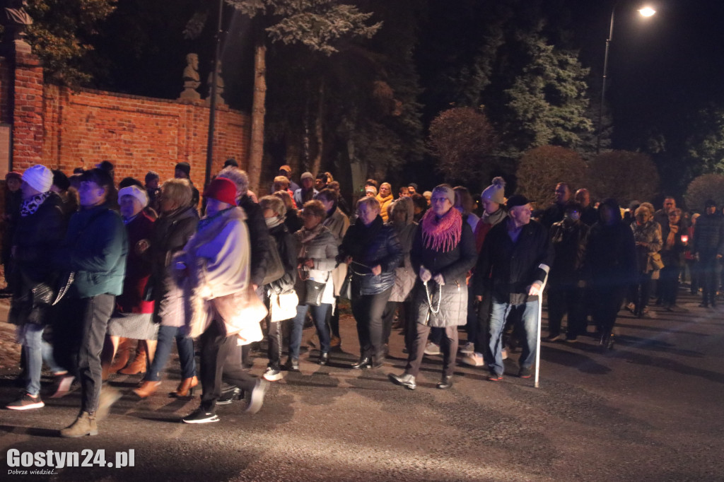 Ostatni w tym roku procesja fatimska ulicami Gostynia