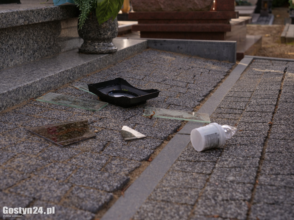 Wichura przeszła przez cmentarz. Tak teraz wygląda...