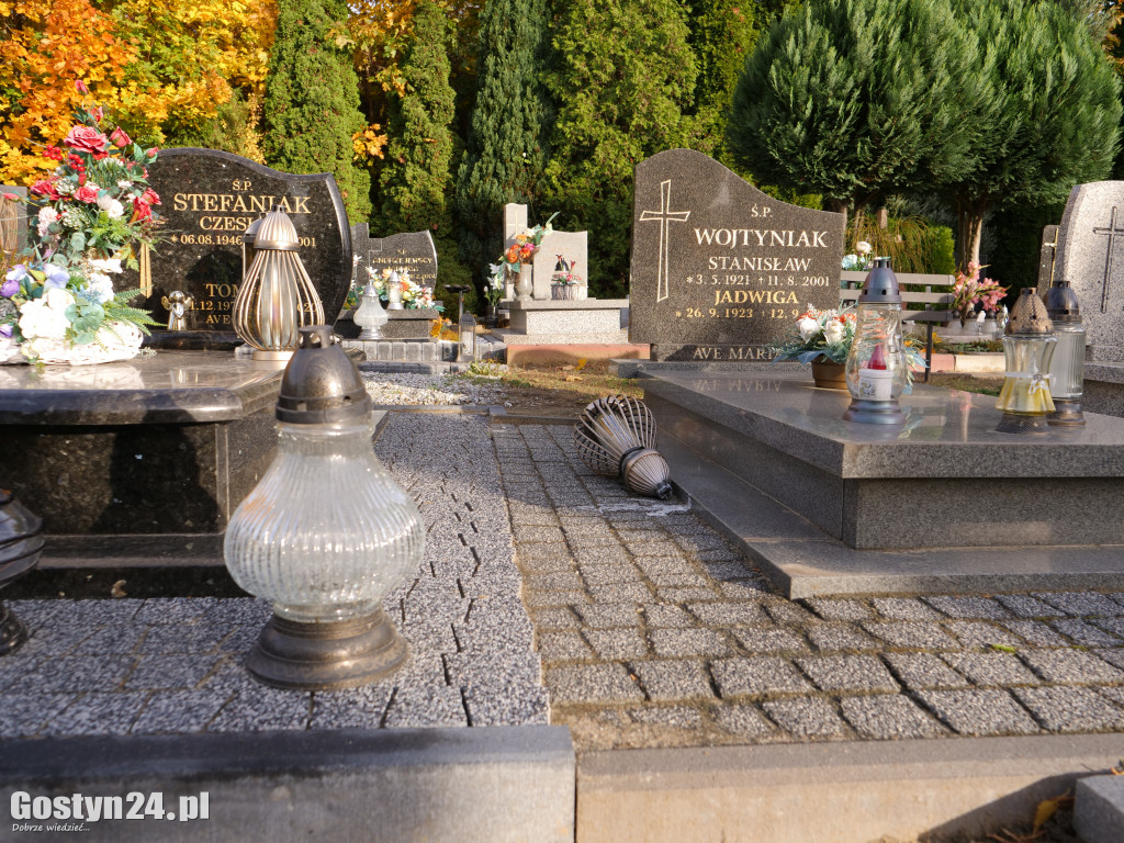 Wichura przeszła przez cmentarz. Tak teraz wygląda...