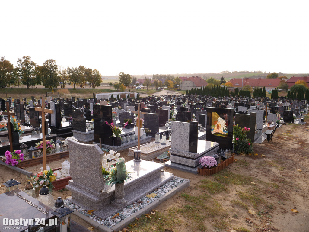 Wichura przeszła przez cmentarz. Tak teraz wygląda...