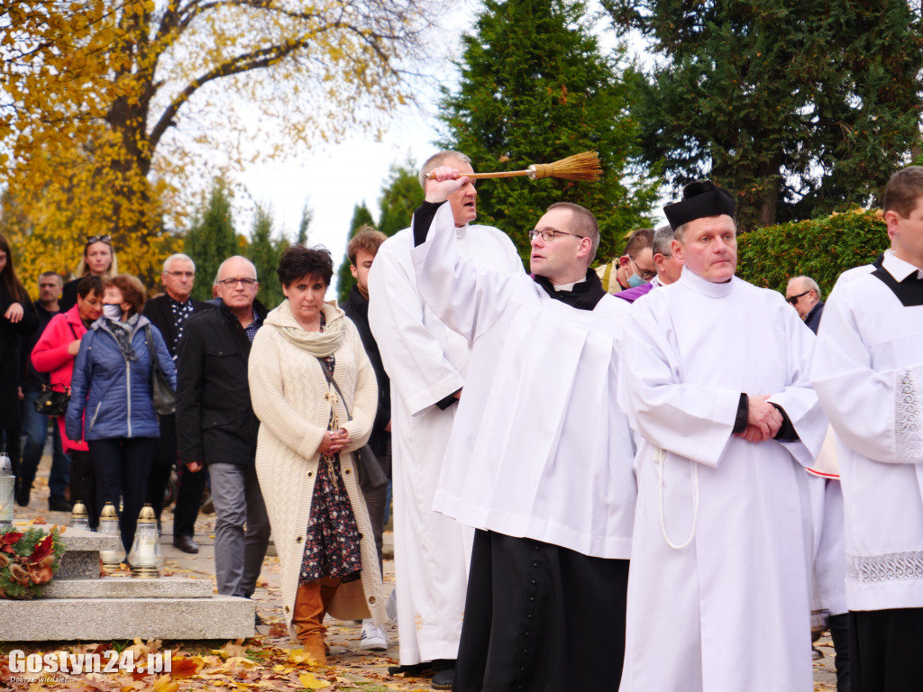 Wszystkich Świętych 1.11.2021 Cmentarz parafialny