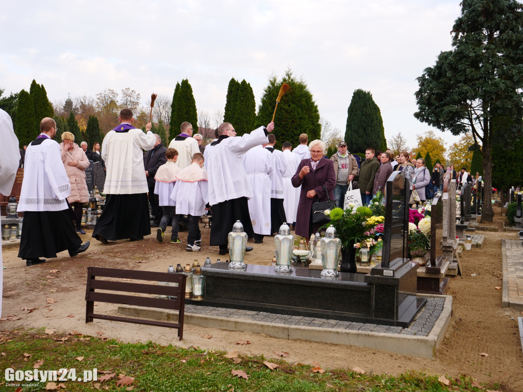Wszystkich Świętych 1.11.2021 Cmentarz parafialny