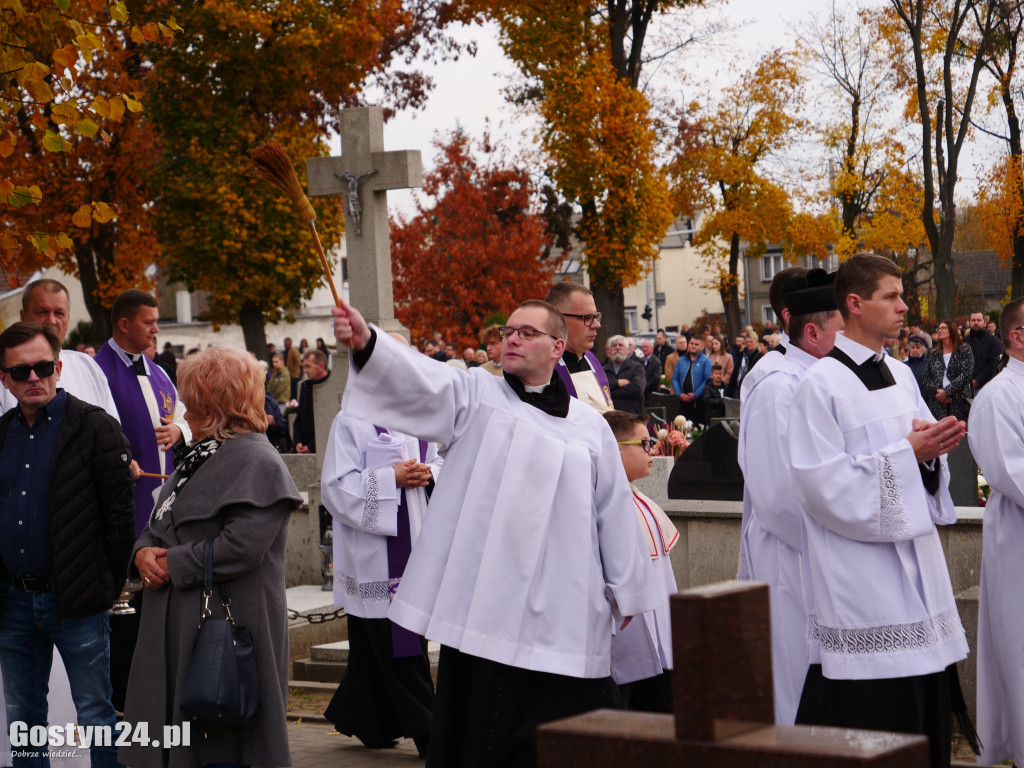 Wszystkich Świętych 1.11.2021 Cmentarz parafialny