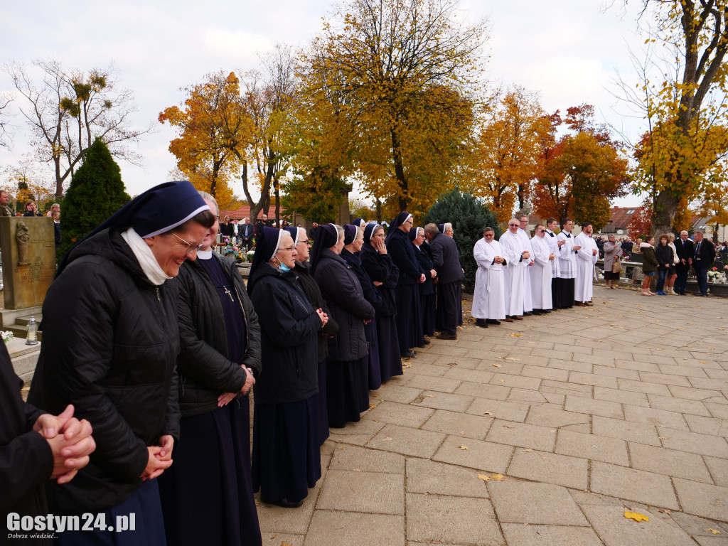 Wszystkich Świętych 1.11.2021 Cmentarz parafialny
