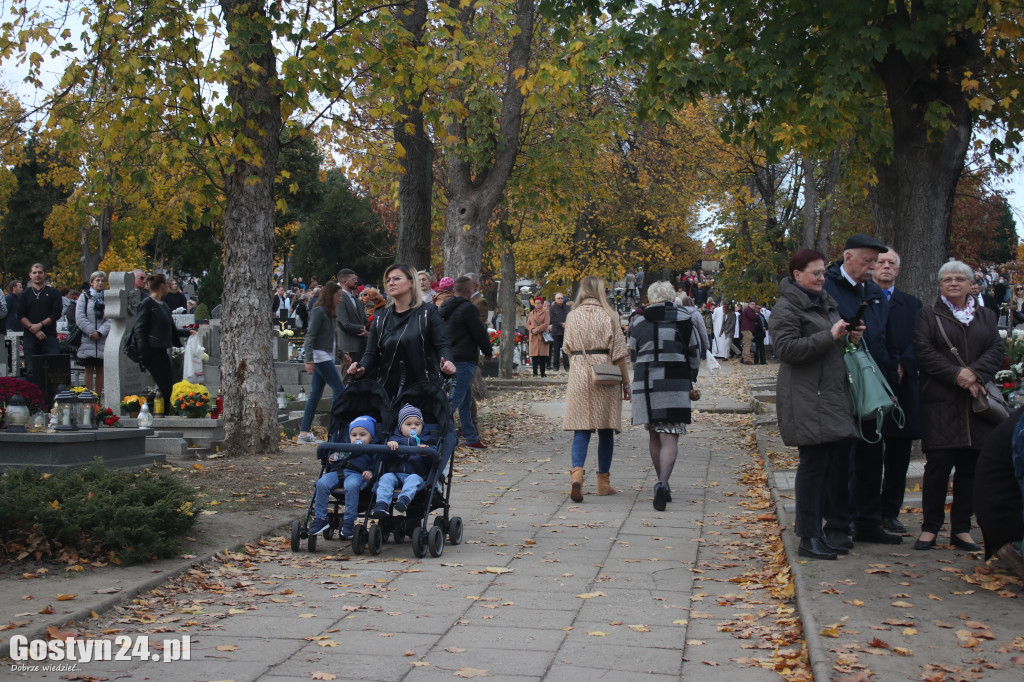 Wszystkich Świętych 1.11.2021 Cmentarz parafialny