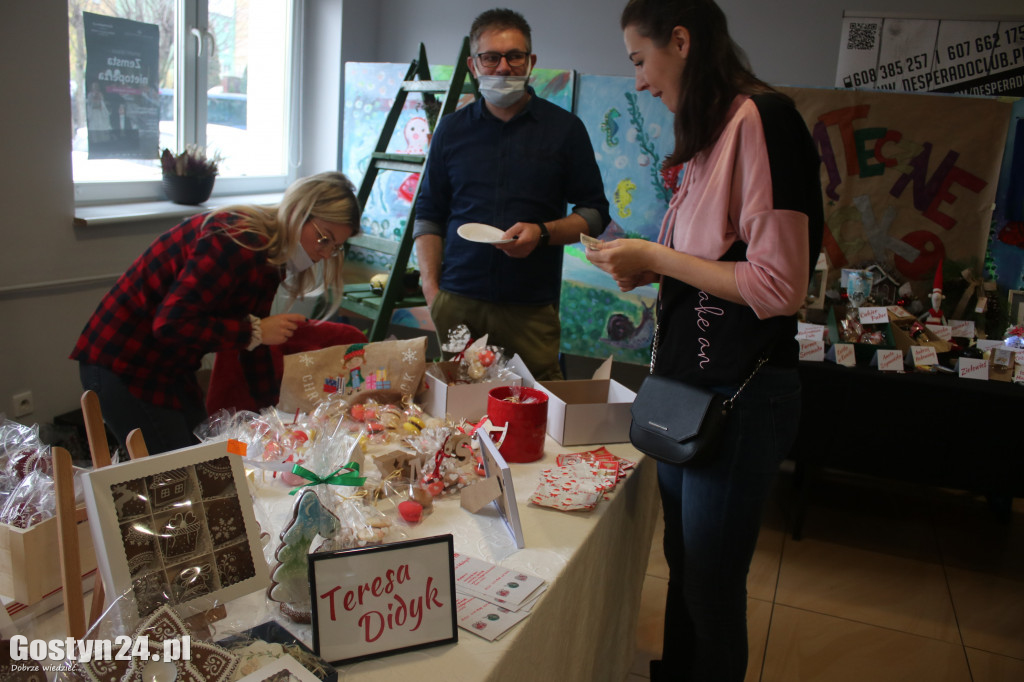Świąteczna galeria produktów lokalnych w Hutniku
