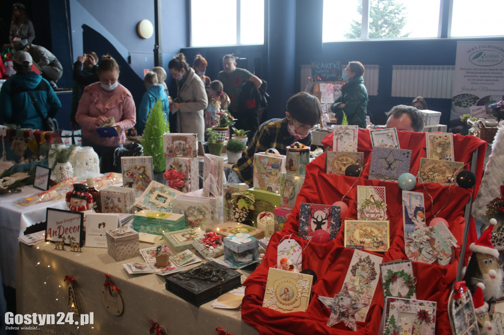 Świąteczna galeria produktów lokalnych w Hutniku