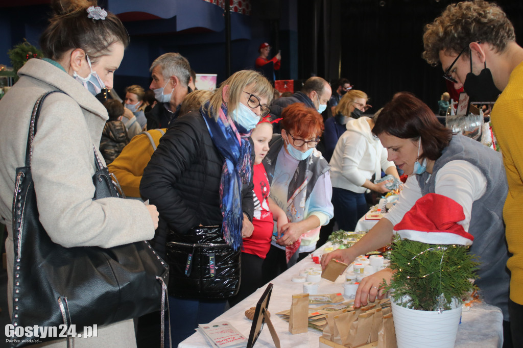 Świąteczna galeria produktów lokalnych w Hutniku