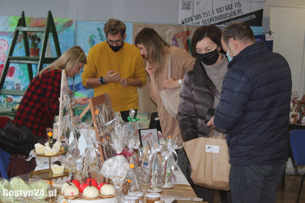 Świąteczna galeria produktów lokalnych w Hutniku
