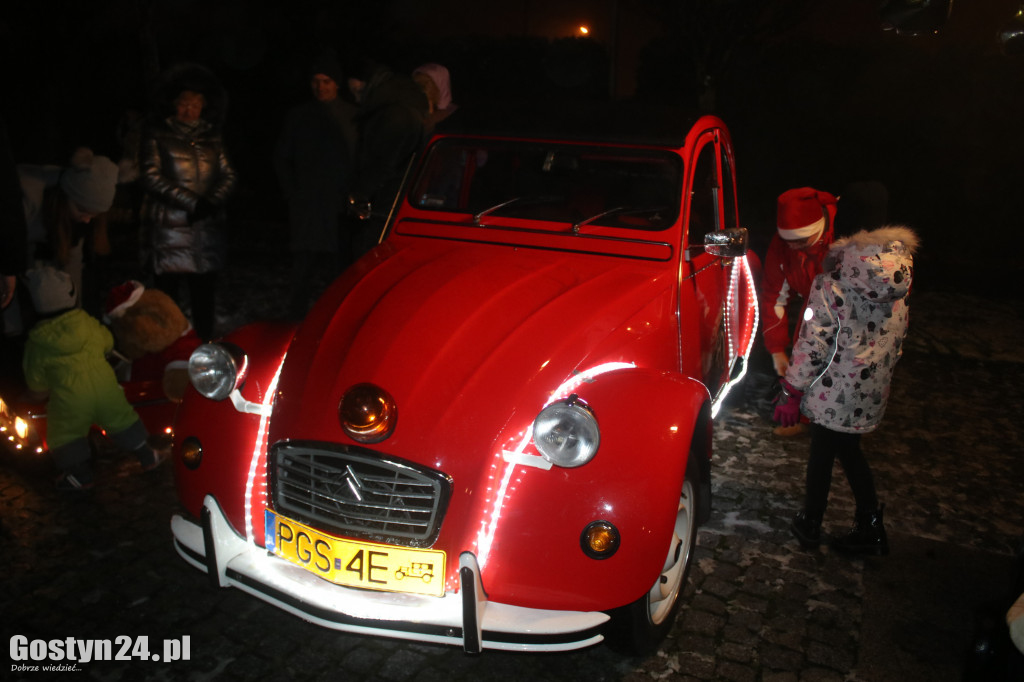Mikołajkowa impreza na plantach w Pępowie