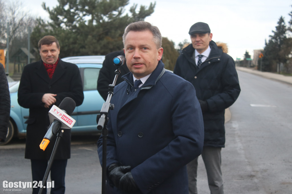 Otwarcie zmodernizowanej drogi w Rogowie