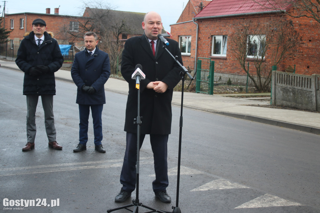 Otwarcie zmodernizowanej drogi w Rogowie
