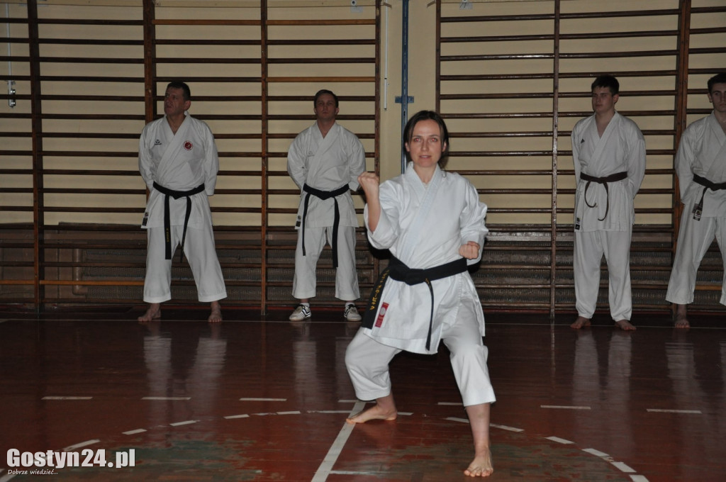 Noworoczny trening karateków z TKKF Tecza