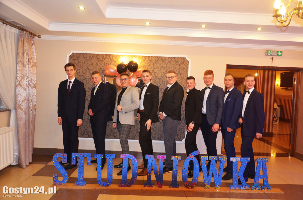 Studniówka ZSOiZ w Pogorzeli