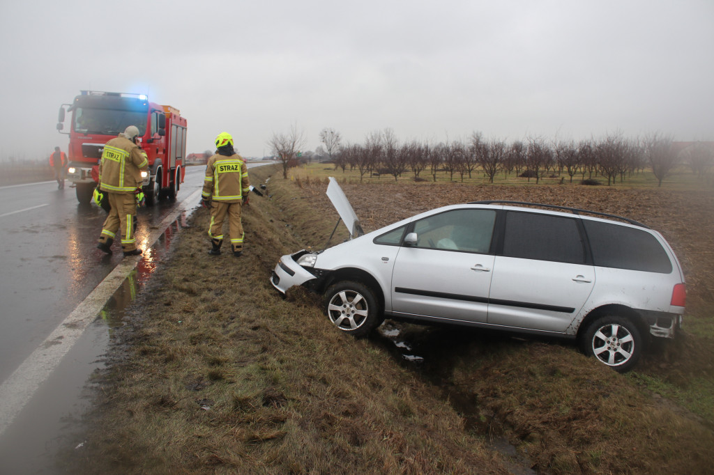 Wypadek na obwodnicy Krobi. Jeden kierowca pijany