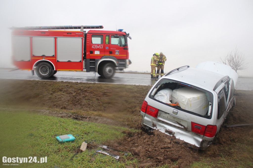 Wypadek na obwodnicy Krobi. Jeden kierowca pijany