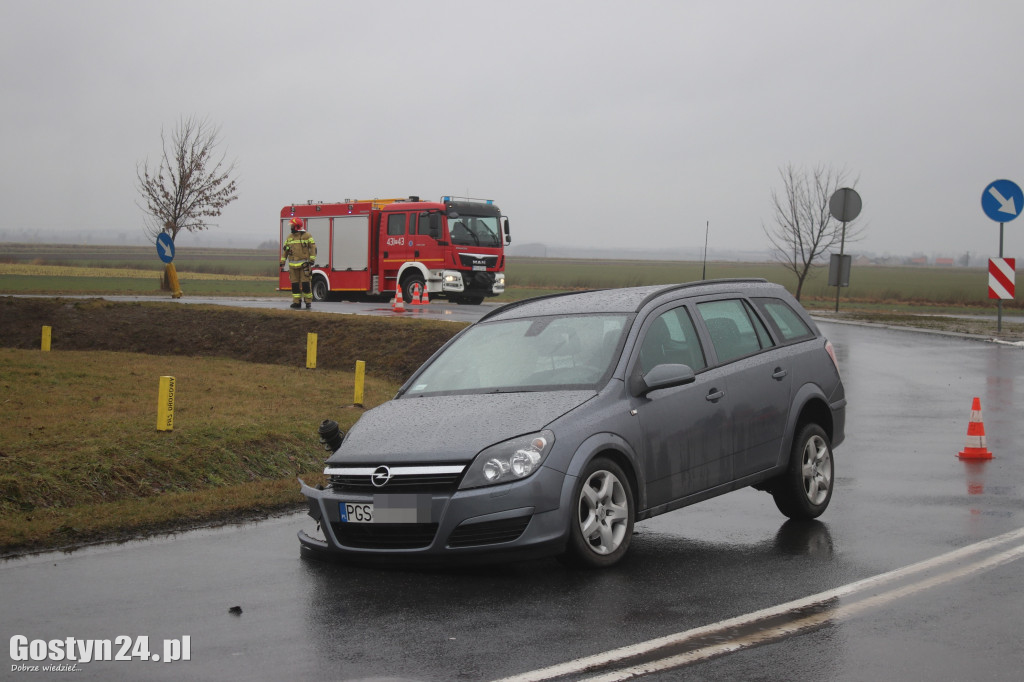 Wypadek na obwodnicy Krobi. Jeden kierowca pijany
