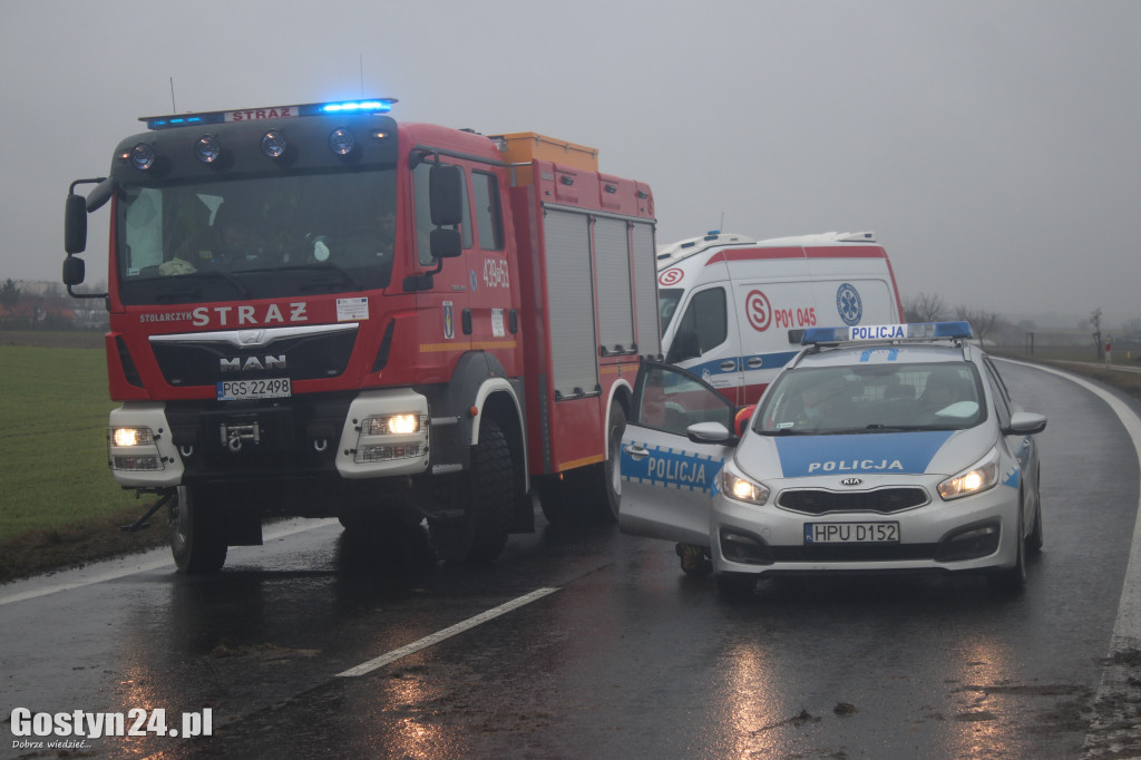 Wypadek na obwodnicy Krobi. Jeden kierowca pijany