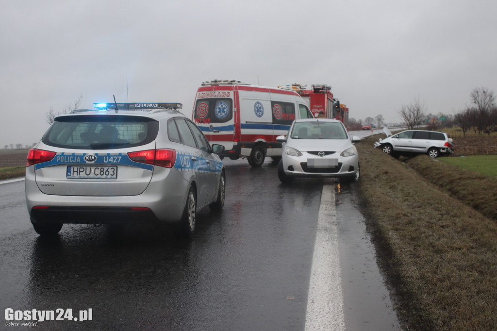 Wypadek na obwodnicy Krobi. Jeden kierowca pijany