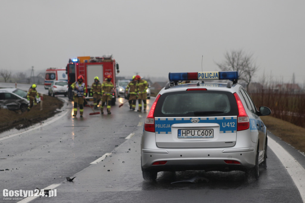 Wypadek na obwodnicy Krobi. Jeden kierowca pijany