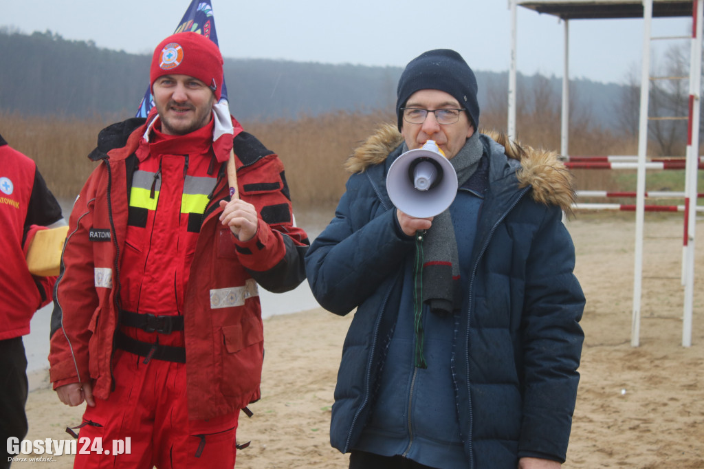 Kąpiel Morsów WOŚP w Cichowie