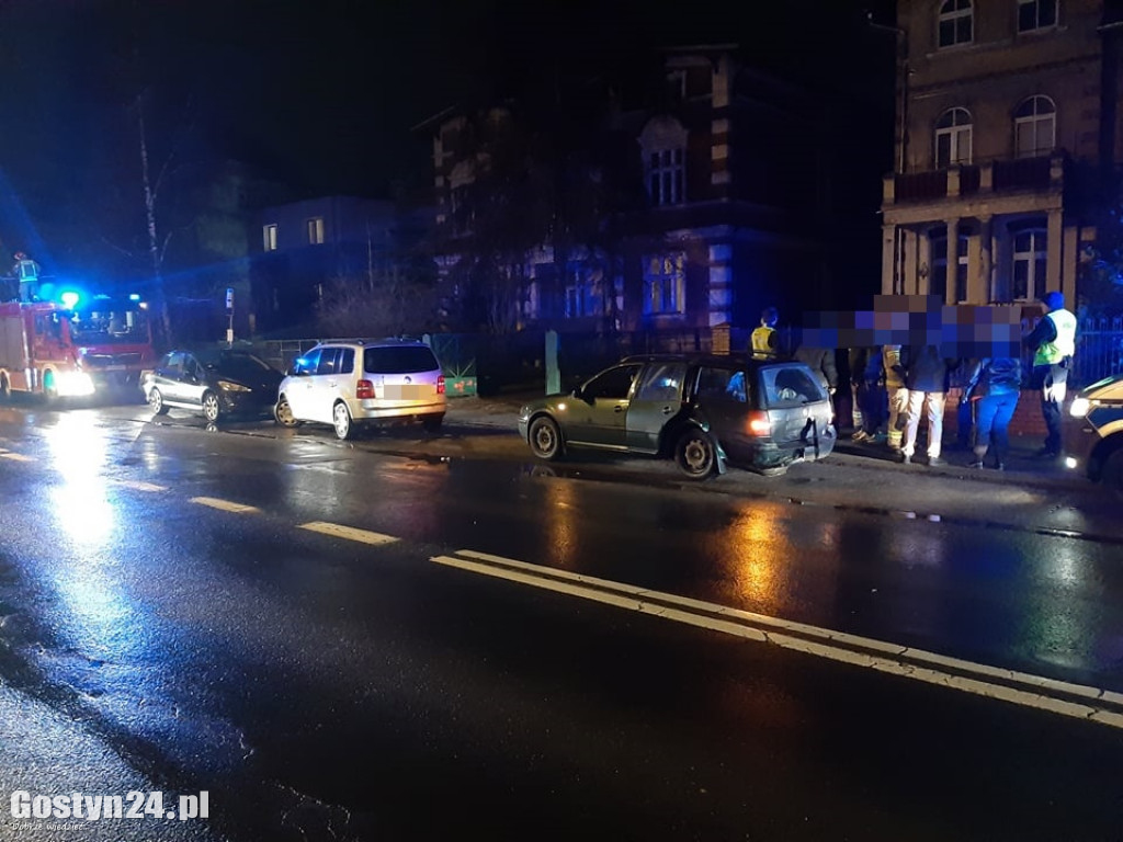 Pijany kierowca doprowadził do kolizji w centrum Gostynia