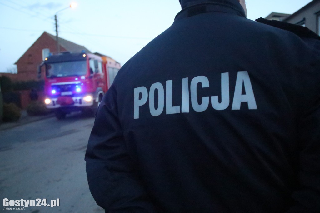 Pożar garażu i drewutni w Poniecu