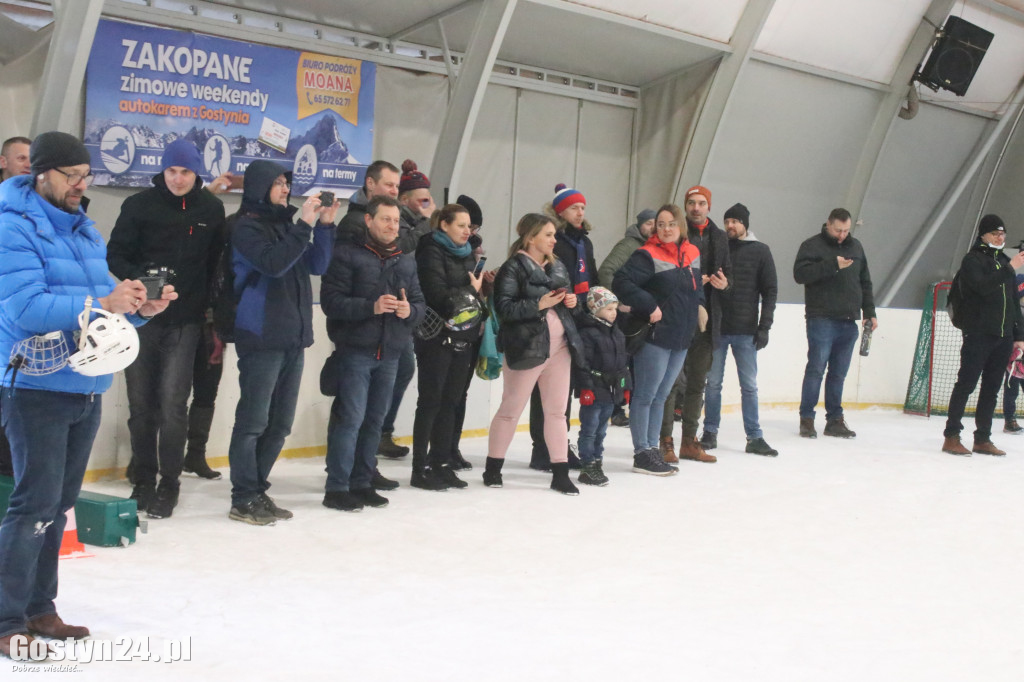 Turniej mini hokeja na gostyńskim lodowisku