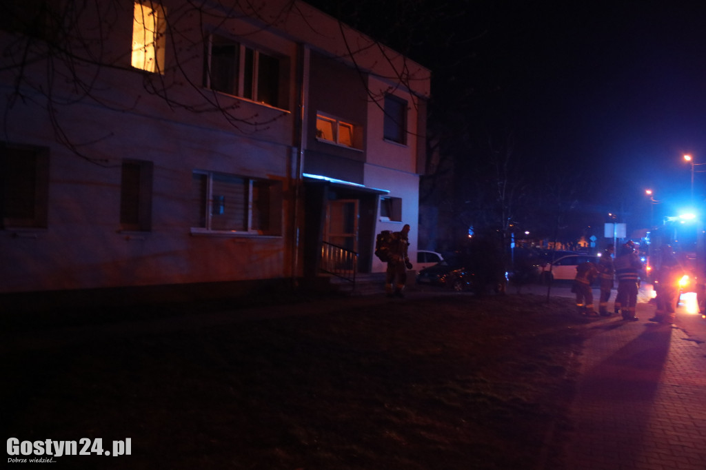 Mężczyzna odkręcił gaz w mieszkaniu, interweniowały służby