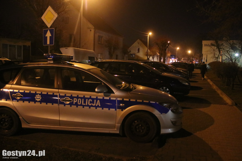 Mężczyzna odkręcił gaz w mieszkaniu, interweniowały służby