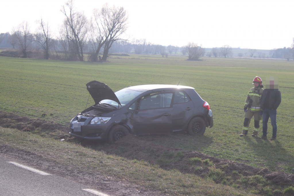 Kolizja dwóch pojazdów na trasie Gostyń-Krobia