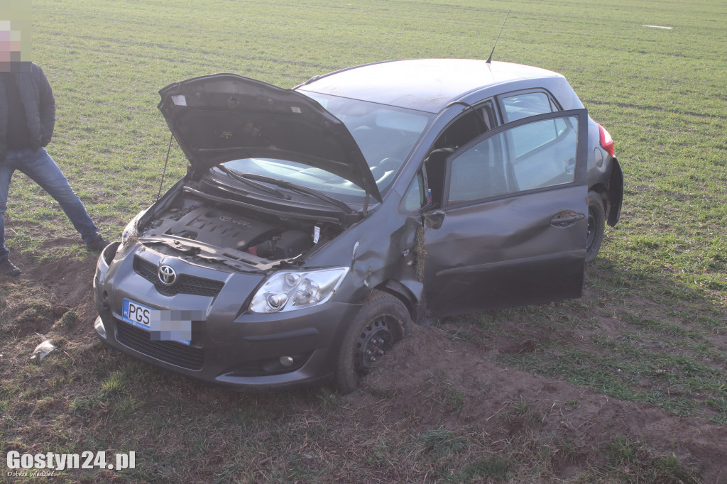 Kolizja dwóch pojazdów na trasie Gostyń-Krobia