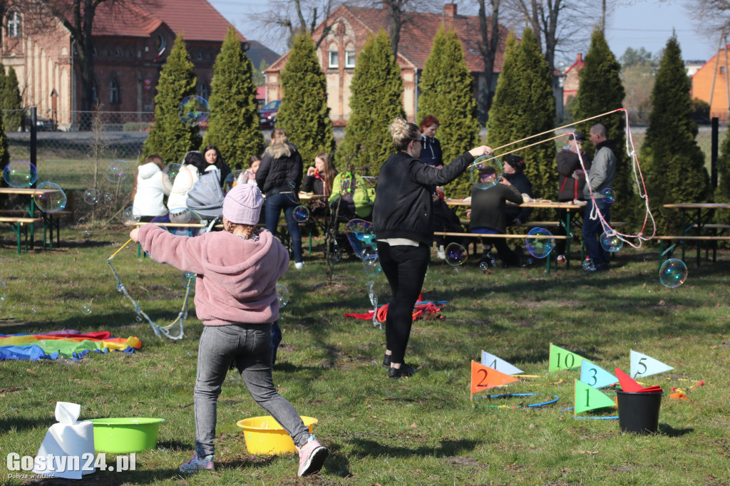 Piknik integracyjny dla uchodźców w Pępowie
