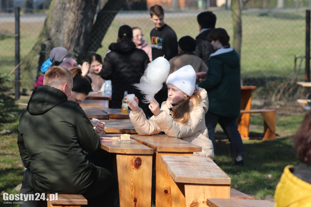 Piknik integracyjny dla uchodźców w Pępowie