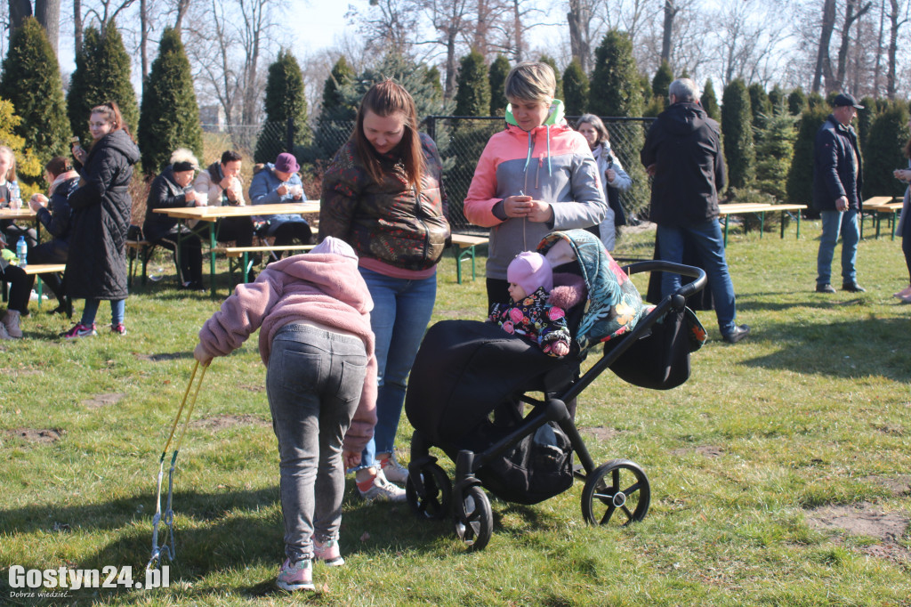 Piknik integracyjny dla uchodźców w Pępowie