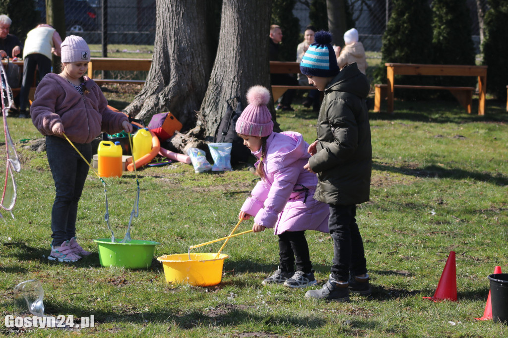 Piknik integracyjny dla uchodźców w Pępowie