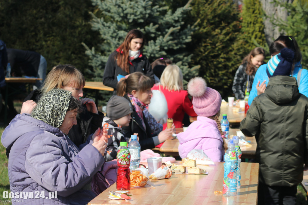 Piknik integracyjny dla uchodźców w Pępowie