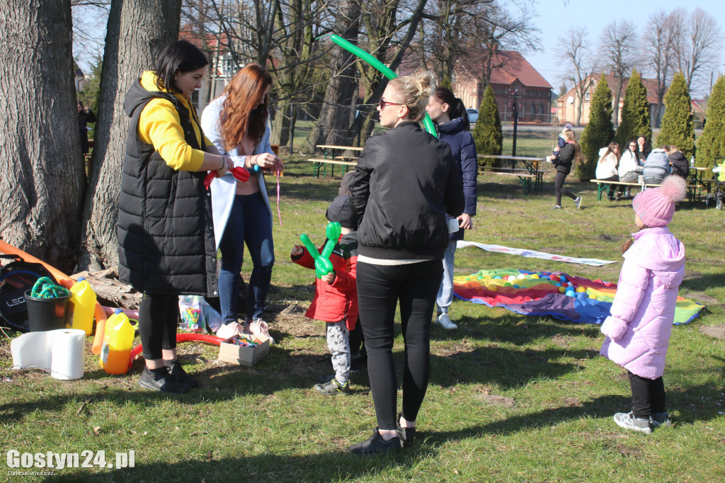 Piknik integracyjny dla uchodźców w Pępowie