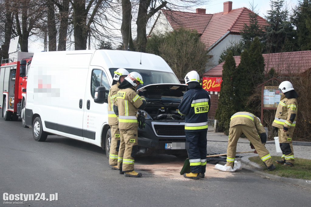 Zdarzenie drogowe przed Urzędem Gminy Pępowo