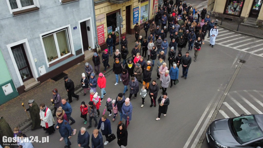 Drogi Krzyżowe w Gostyniu, Piaskach i Poniecu