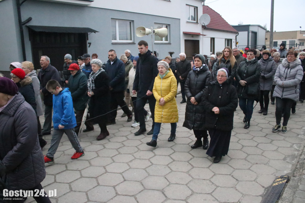 Drogi Krzyżowe w Gostyniu, Piaskach i Poniecu