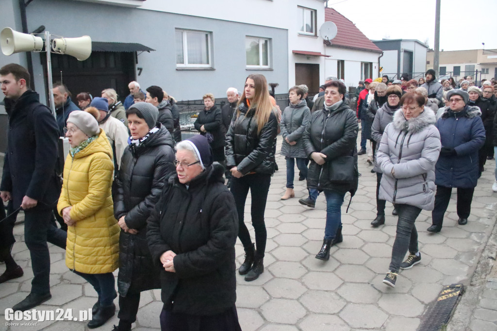 Drogi Krzyżowe w Gostyniu, Piaskach i Poniecu
