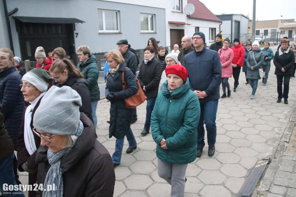 Drogi Krzyżowe w Gostyniu, Piaskach i Poniecu