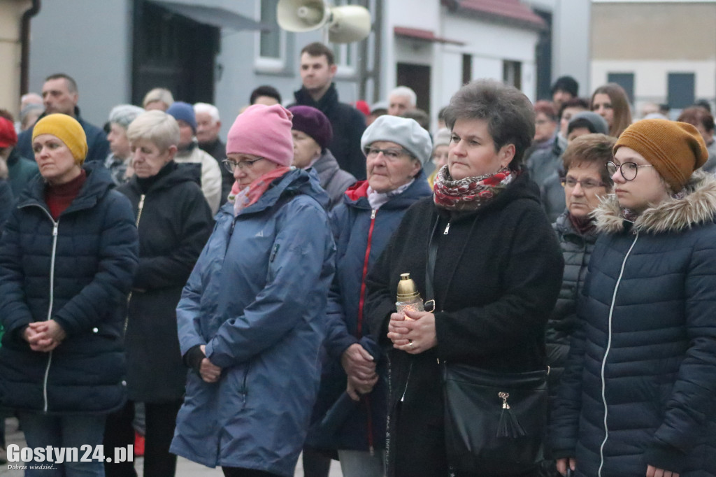 Drogi Krzyżowe w Gostyniu, Piaskach i Poniecu