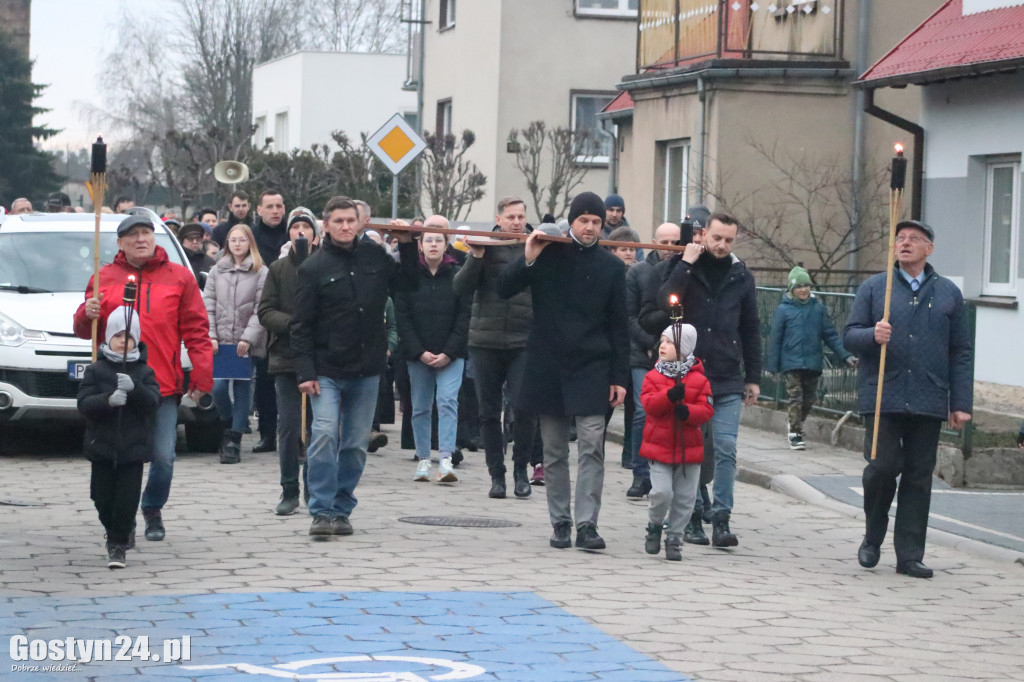 Drogi Krzyżowe w Gostyniu, Piaskach i Poniecu