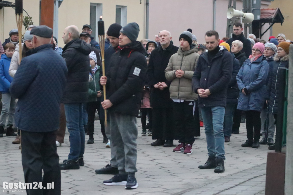 Drogi Krzyżowe w Gostyniu, Piaskach i Poniecu