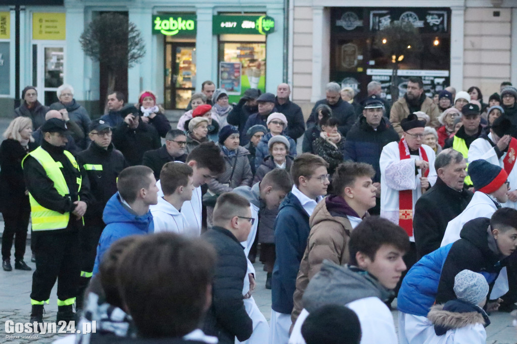 Drogi Krzyżowe w Gostyniu, Piaskach i Poniecu