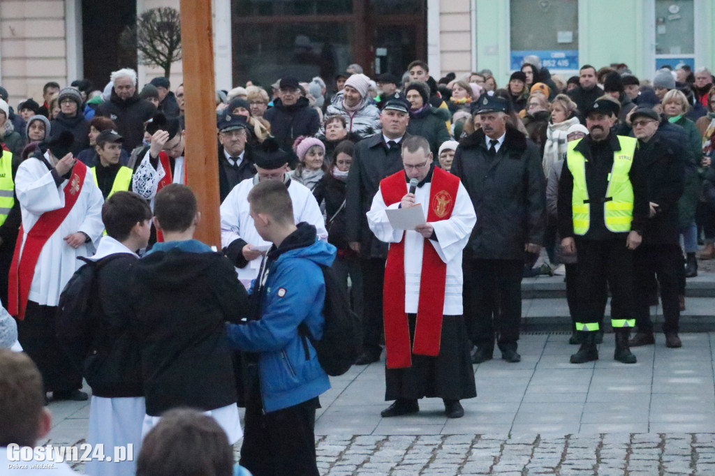 Drogi Krzyżowe w Gostyniu, Piaskach i Poniecu
