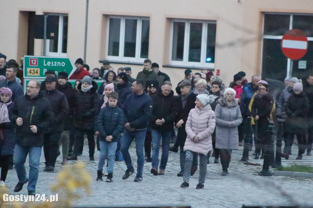 Drogi Krzyżowe w Gostyniu, Piaskach i Poniecu